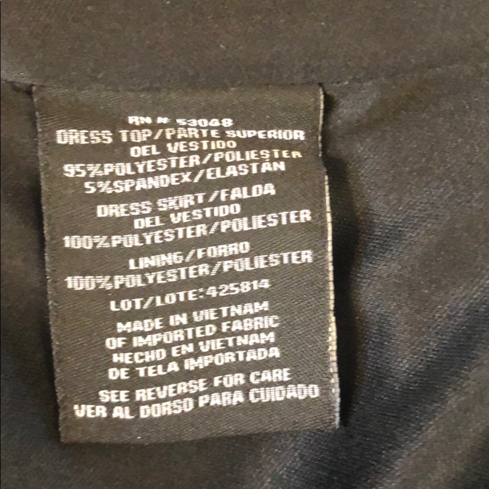 Floral printed cold shoulder dress - Picture 9 of 10